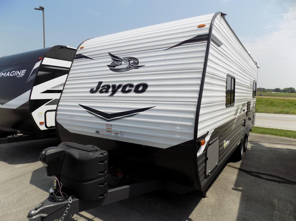 2022 Jayco Jay Flight SLX Wide Body 212QB Travel Trailer